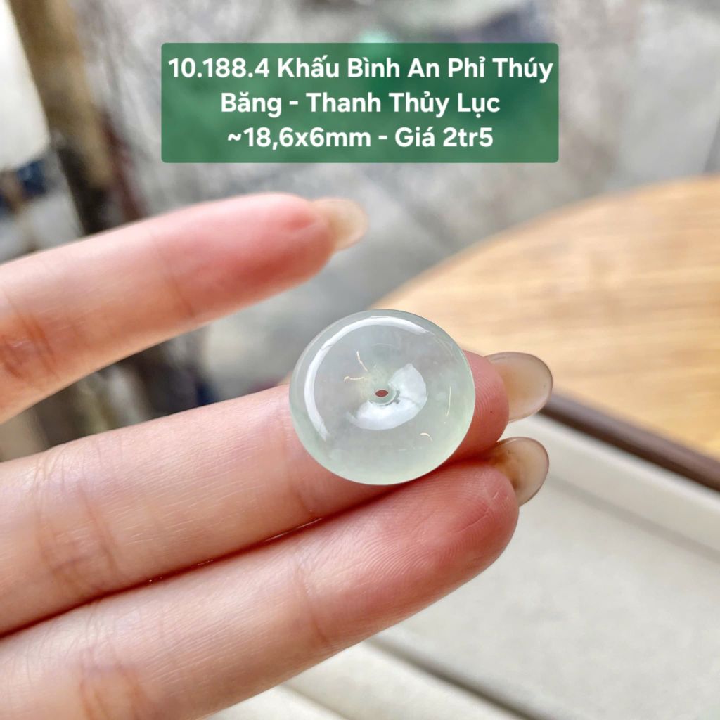 Khấu Bình An Phỉ Thuý Băng - Thanh Thuỷ Lục ~18,6x6mm 10.188.4