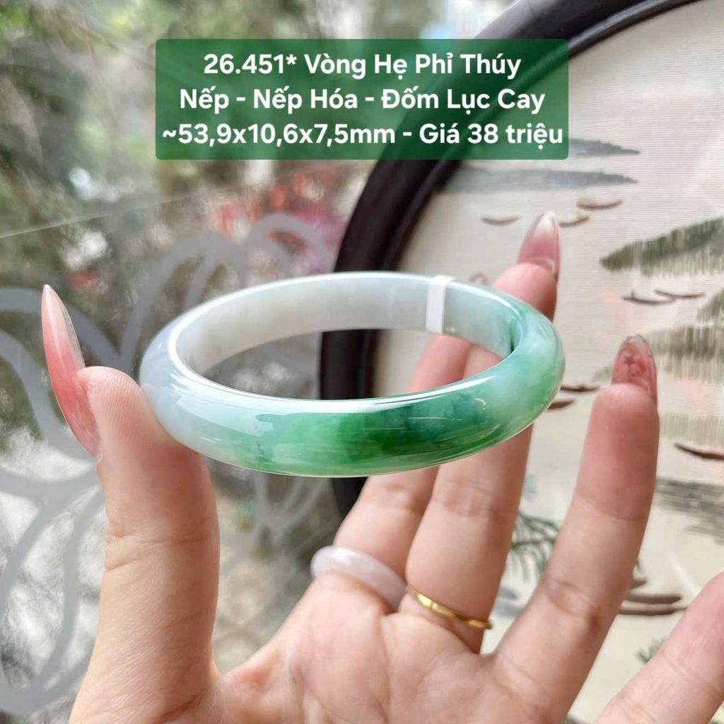 Vòng Hẹ Phỉ Thuý Nếp - Nếp Hoá - Đốm Lục Cay ~53,9x10,6x7,5mm 26.451*