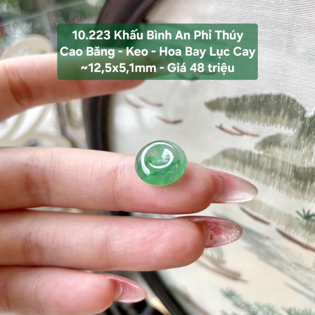 Khấu Bình An Phỉ Thuý Cao Băng - Keo - Hoa Bay Lục Cay ~12,5x5,1mm 10.223