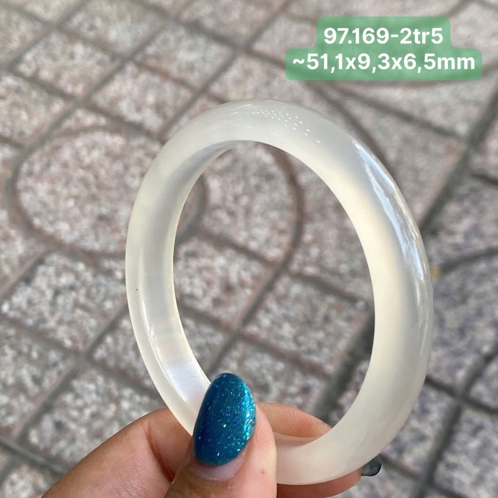 Vòng Hẹ Ngọc Tuỷ Chalcedony Bạch Nguyệt Quang ~51,1x9,3x6,5mm 97.169