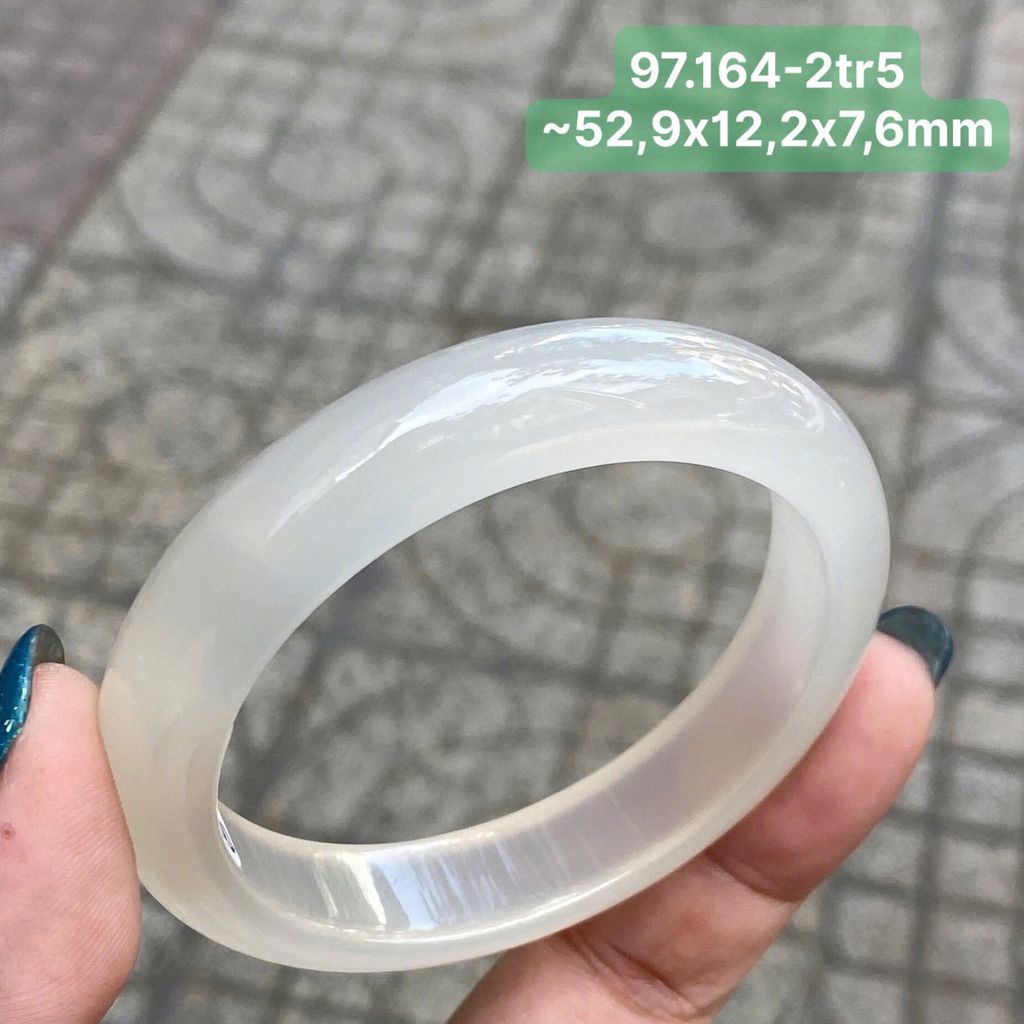Vòng Hẹ Ngọc Tuỷ Chalcedony Bạch Nguyệt Quang ~52,9x12,2x7,6mm  97.164