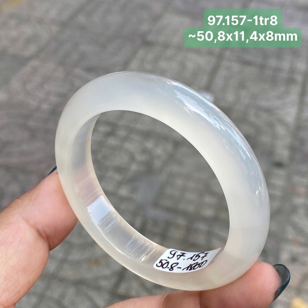 Vòng Hẹ Ngọc Tuỷ Chalcedony Bạch Nguyệt Quang ~50,8x11,4x8mm 97.157