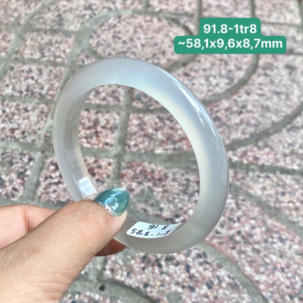 Vòng Ngọc Tuỷ Chalcedony bạch nguyệt quang ~58,1x9,6x8,7mm 91.8
