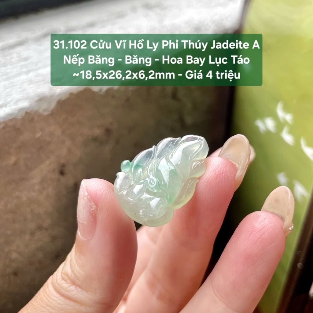 31.102 Cửu Vĩ Hồ Ly Phỉ Thuý Jadeite A- Nếp Băng - Băng - Hoa Bay Lục Táo ~ 18,5x26,2x6,2mm