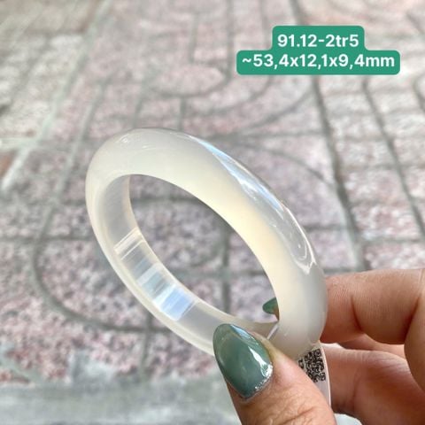 Vòng Ngọc Tuỷ Chalcedony bạch nguyệt quang ~53,4x12,1x9,4mm 91.12