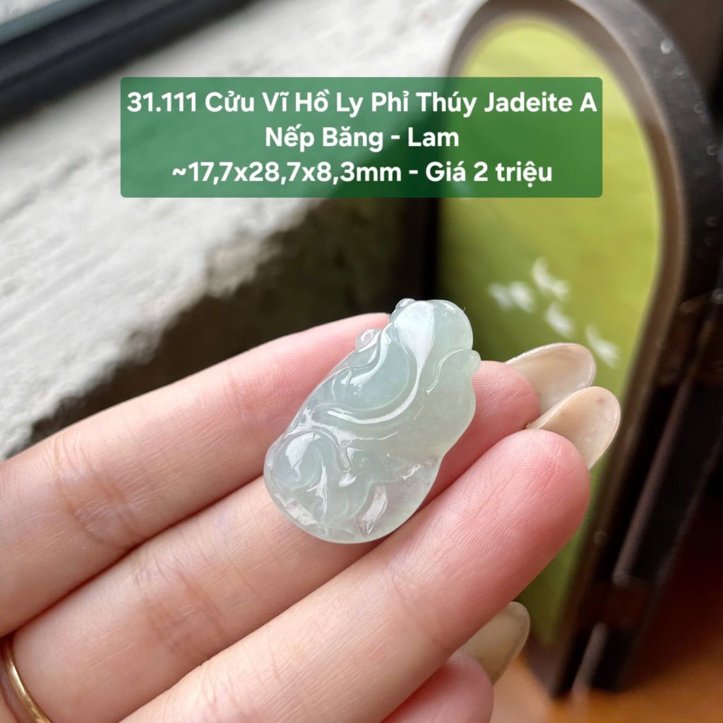 31.111 Cửu Vĩ Hồ Ly Phỉ Thuý Jadeite A - Nếp Băng - Lam ~ 17,7x28,7x8,3mm