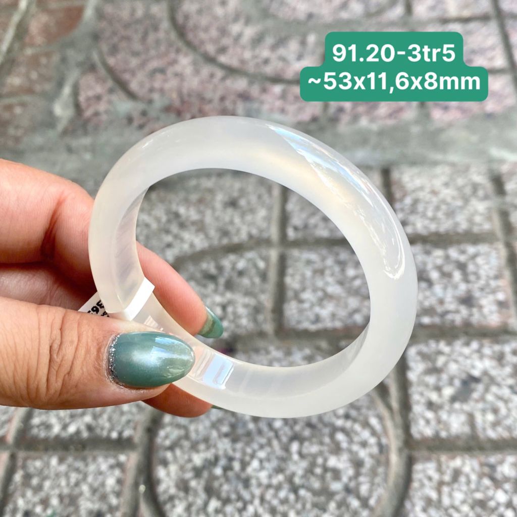 Vòng Ngọc Tuỷ Chalcedony bạch nguyệt quang ~53x11,6x8mm 91.20