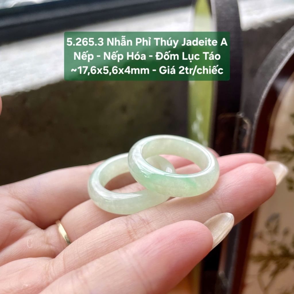 5.265.3 Nhẫn Phỉ Thuý Jadeite A - Nếp - Nếp Hoá - Đốm Lục Táo ~ 17,6x5,6x4mm
