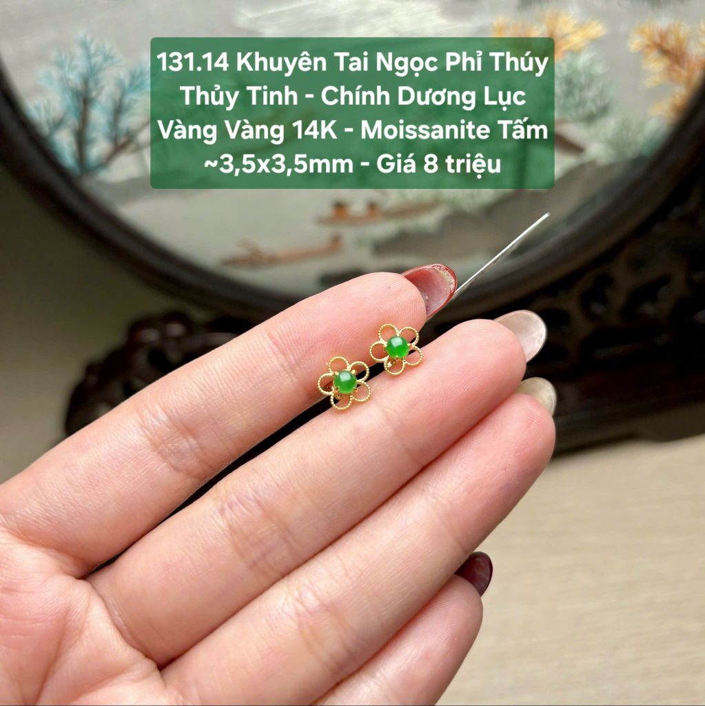 Khuyên tai Ngọc Phỉ Thuý Thuỷ Tinh - Chính Dương Lục - VV14K - Mois tấm ~3,5x3,5mm 131.14