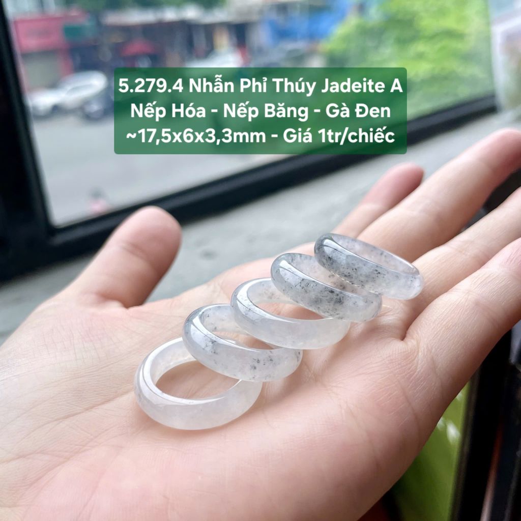 5.279.4 Nhẫn Ngọc Phỉ Thuý  Jadeite A - Nếp Hoá - Nếp Băng - Gà Đen ~ 17,5x6x3,3mm