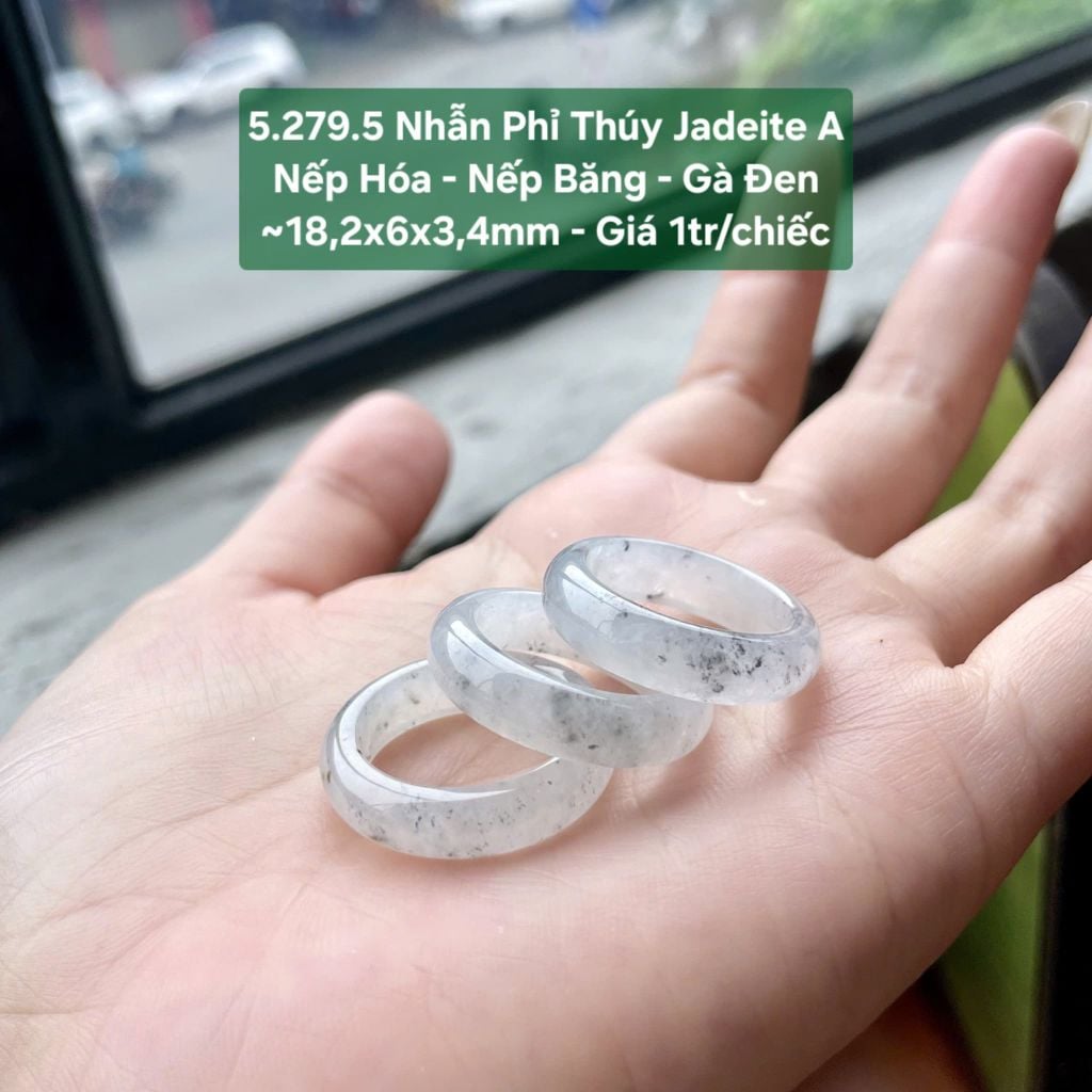 5.279.5 Nhẫn Ngọc Phỉ Thuý  Jadeite A - Nếp Hoá - Nếp Băng - Gà Đen ~ 18,2x6x3,4mm