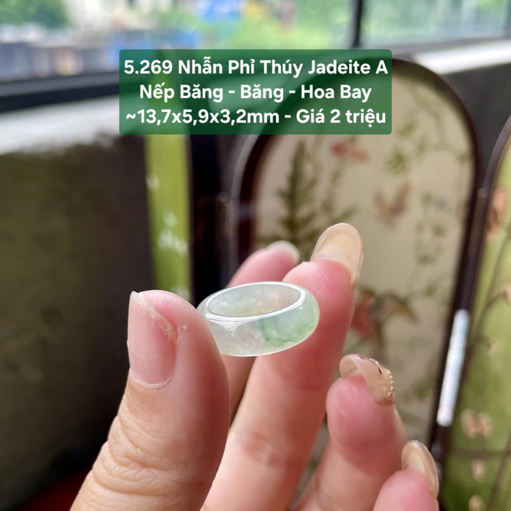 5.269 Nhẫn Phỉ Thuý Jadeite A - Nếp  Băng - Băng - Hoa Bay ~13,7x5,9x3,2mm