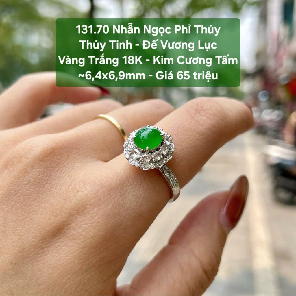 131.70 Nhẫn Ngọc Phỉ Thúy  Thủy Tinh - Đế Vương Lục  Vàng Trắng 18K - Kim Cương Tấm  ~6,4x6,9mm