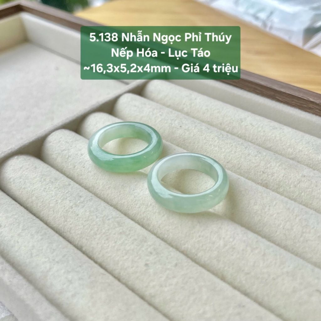 Nhẫn Ngọc Phỉ Thúy Nếp Hóa - Lục Táo ~16,3x5,2x4mm 5.138