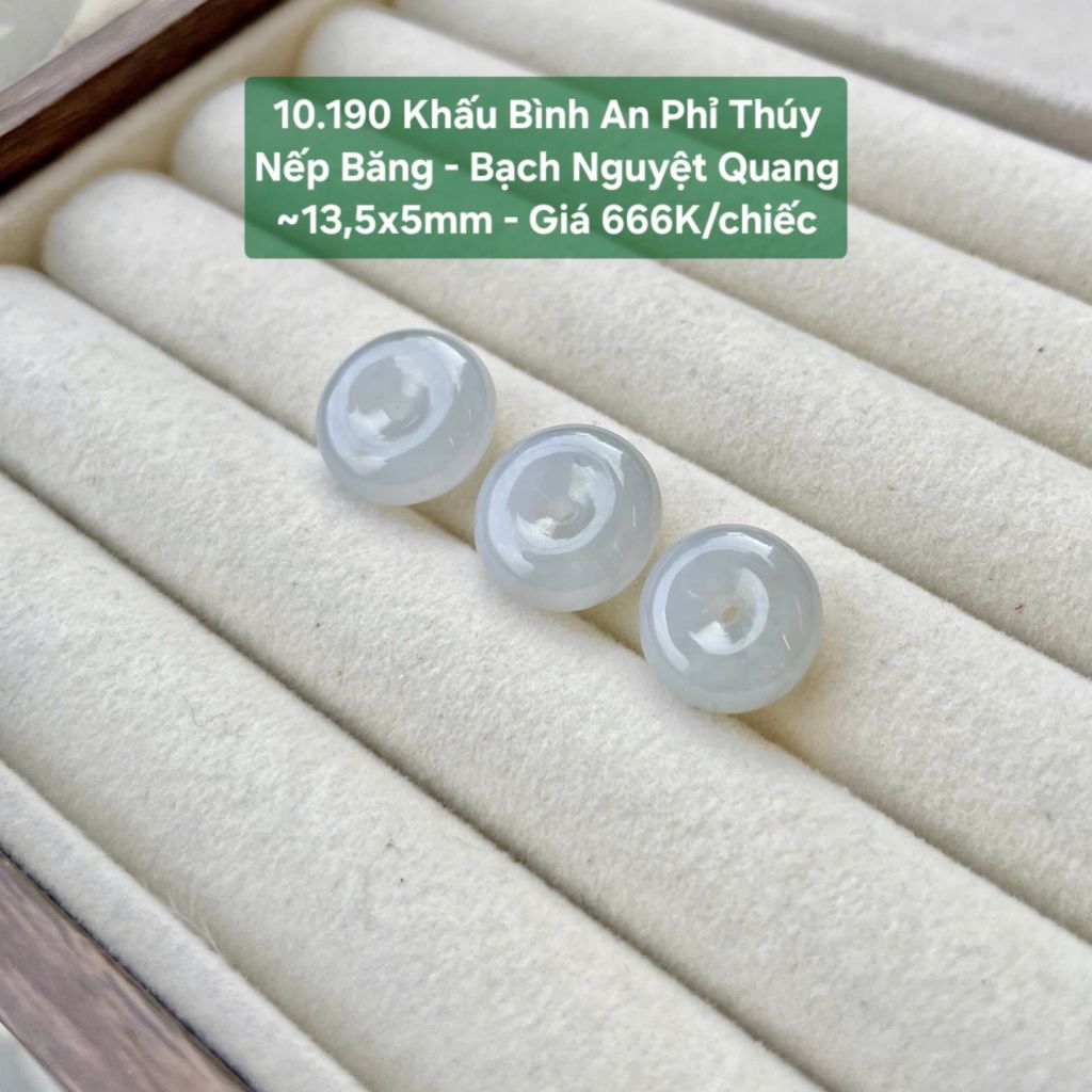 Khấu Bình An Phỉ Thúy Nếp Băng - Bạch Nguyệt Quang ~13,5x5mm 10.190