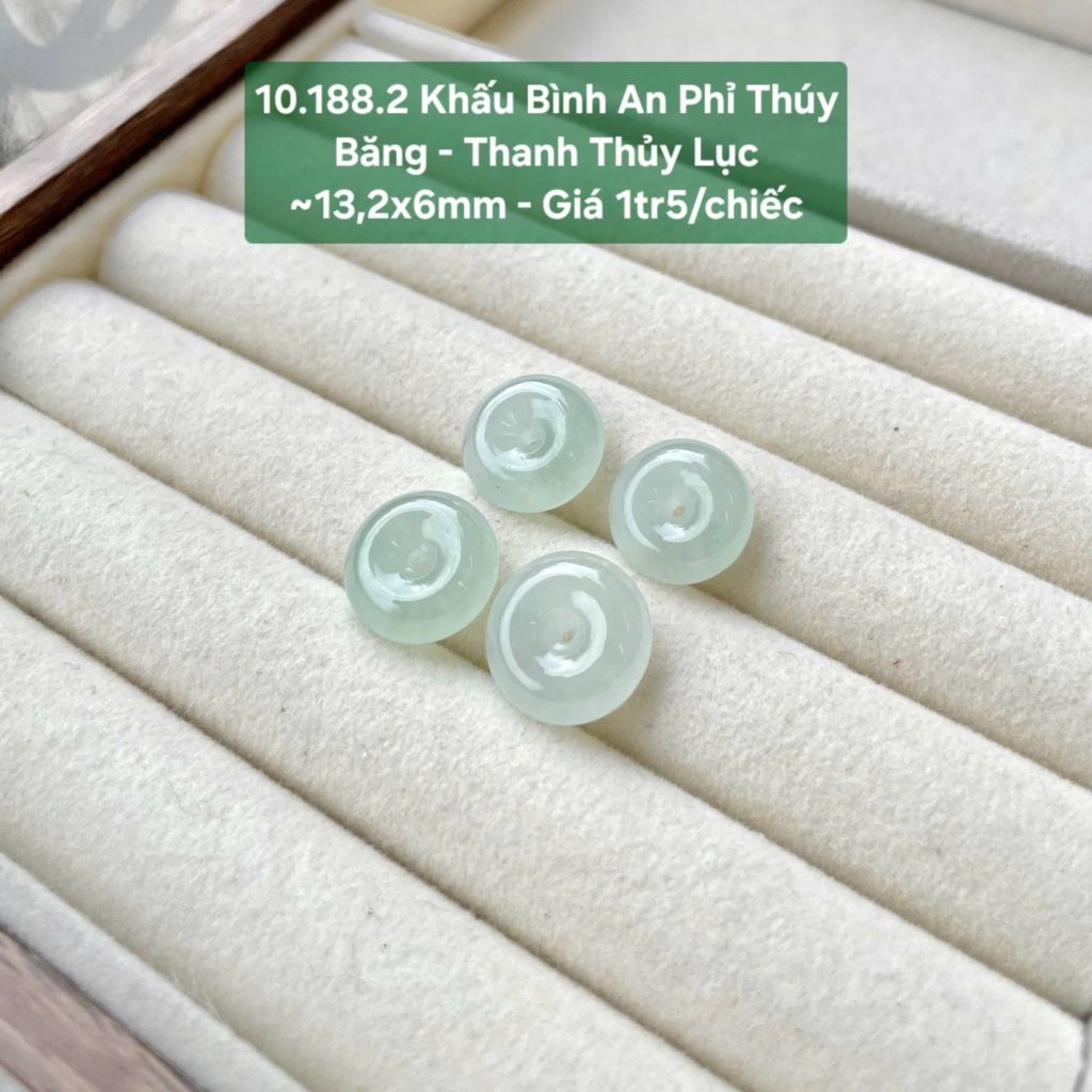 Khấu Bình An Phỉ Thúy Băng - Thanh Thủy Lục ~13,2x6mm 10.188.2