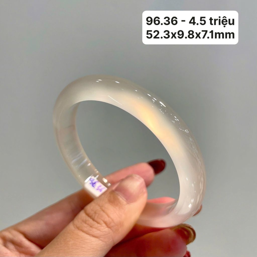 96.36 Vòng Ngọc Tuỷ Chalcedony Bạch Nguyệt Quang 52,3x9,8x7,1mm