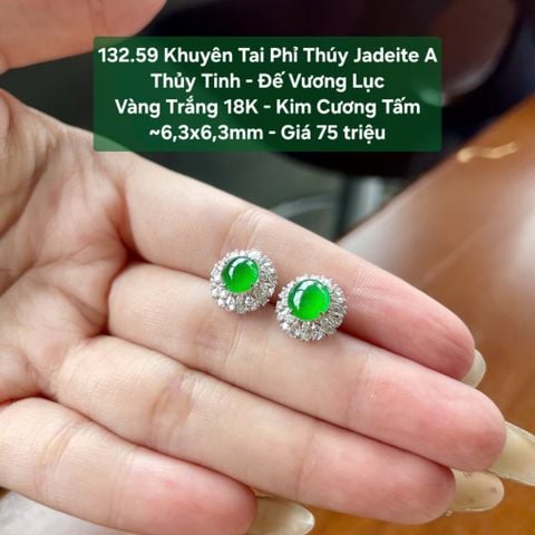 132.59 Khuyên Tai Phỉ Thuý Jadeite A - Thuỷ Tinh - Đế Vương Lục  ~ VT18K - KC Tấm ~ 6,3x6,3mm