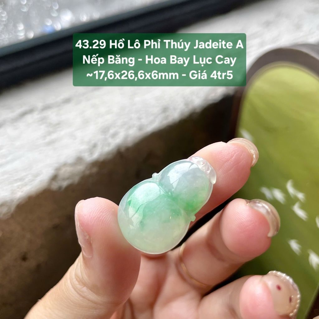 Hồ Lô Phỉ Thúy Jadeite A Nếp Băng - Hoa Bay Lục Cay ~17,6x26,6x6mm 43.29