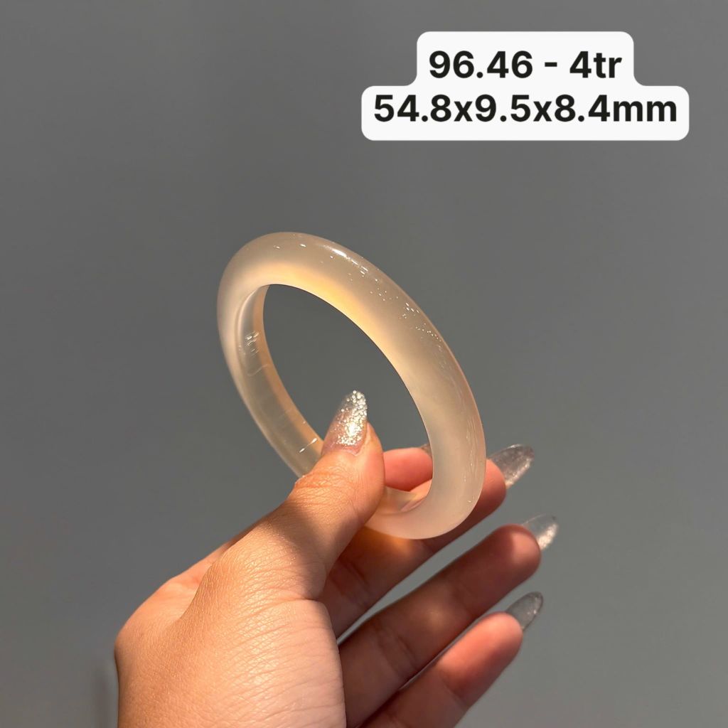96.46 Vòng Ngọc Tuỷ Chalcedony Bạch Nguyệt Quang 54,8x9,5x8,4mm