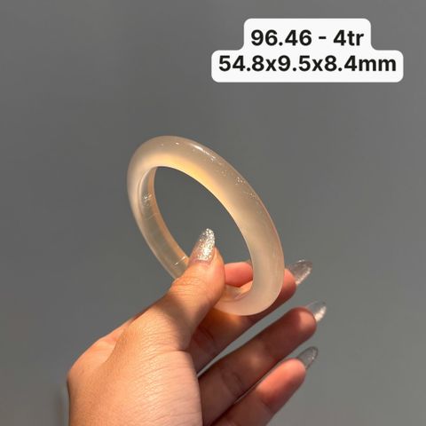 96.46 Vòng Ngọc Tuỷ Chalcedony Bạch Nguyệt Quang 54,8x9,5x8,4mm