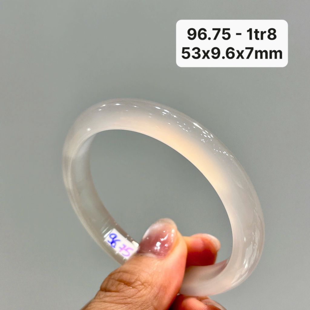 96.75 Vòng Ngọc Tuỷ Chalcedony Bạch Nguyệt Quang 53x9,6x7mm
