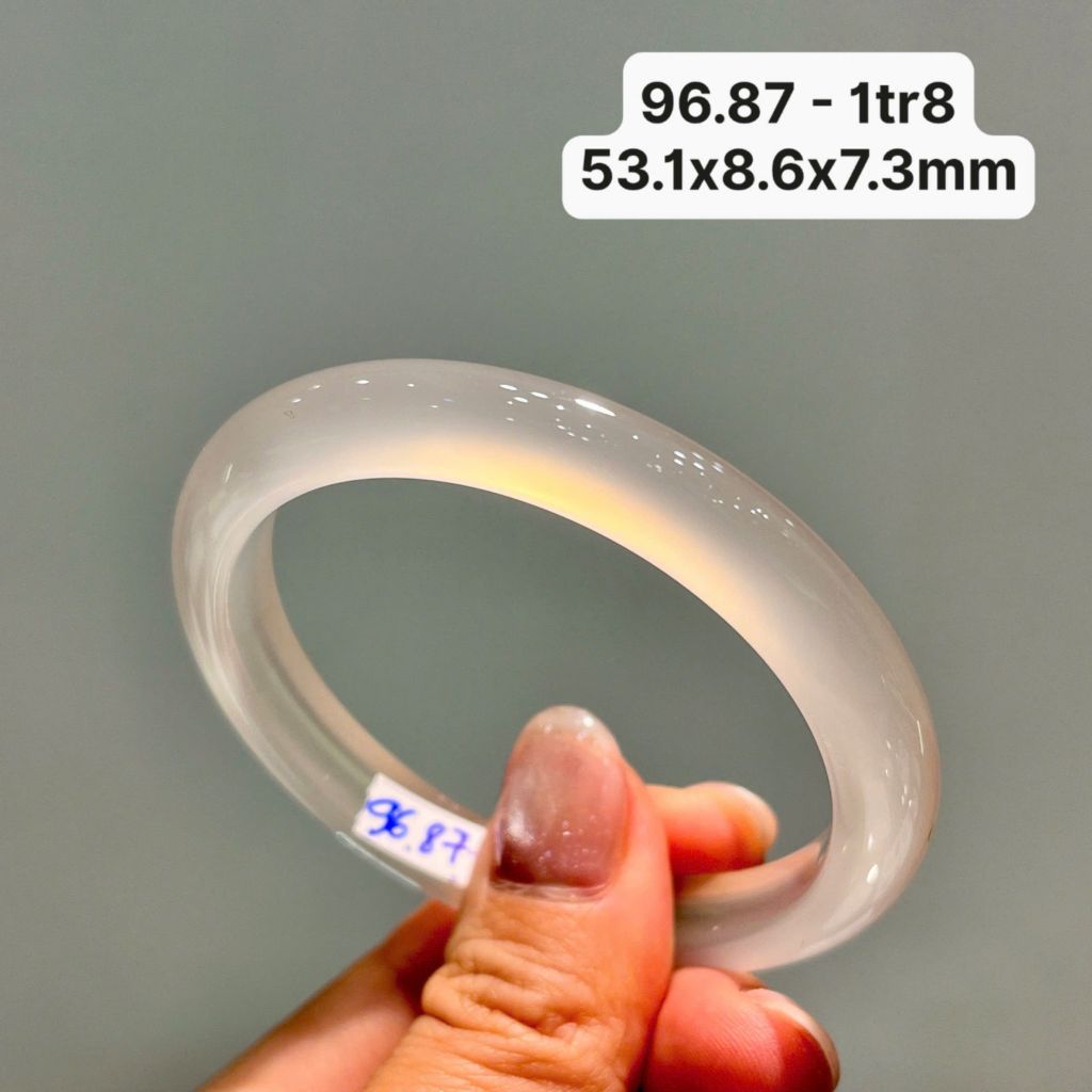 96.87 Vòng Ngọc Tuỷ Chalcedony Bạch Nguyệt Quang 53,1x8,6x7,3mm