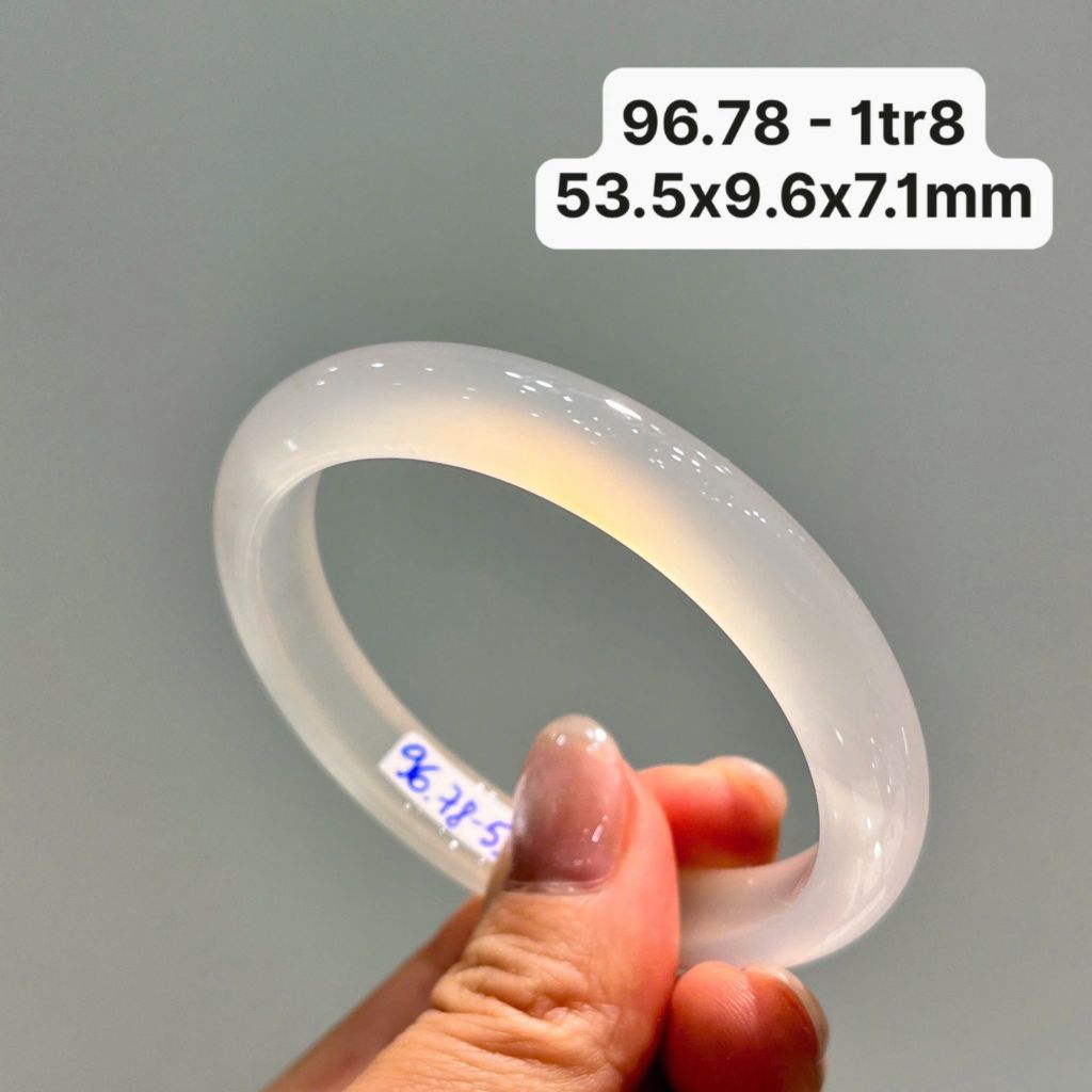 96.78 Vòng Ngọc Tuỷ Chalcedony Bạch Nguyệt Quang 53,5x9,6x7,1mm