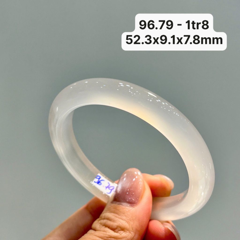 96.79 Vòng Ngọc Tuỷ Chalcedony Bạch Nguyệt Quang 52,3x9,1x7,8mm