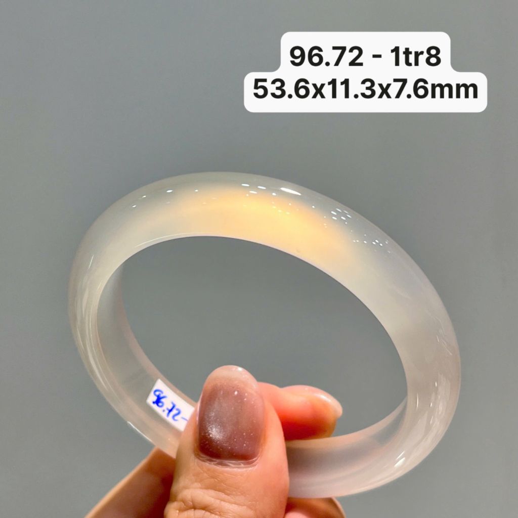 96.72 Vòng Ngọc Tuỷ Chalcedony Bạch Nguyệt Quang 53,6x11,3x7,6mm