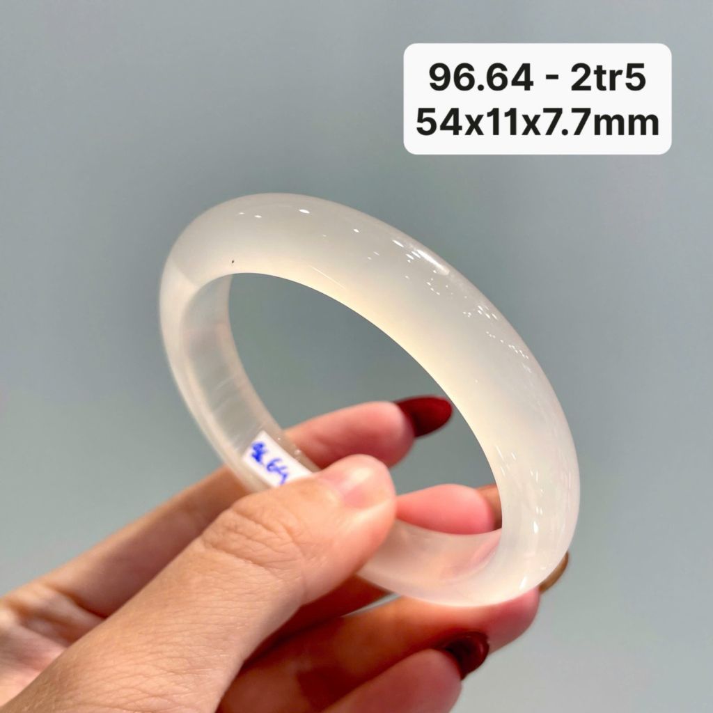 96.64 Vòng Ngọc Tuỷ Chalcedony Bạch Nguyệt Quang 54x17x7,7mm