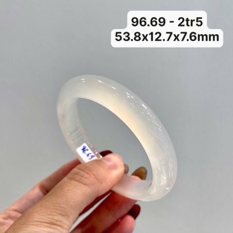 96.69 Vòng Ngọc Tuỷ Chalcedony Bạch Nguyệt Quang 53,8x12,7x7,6mm