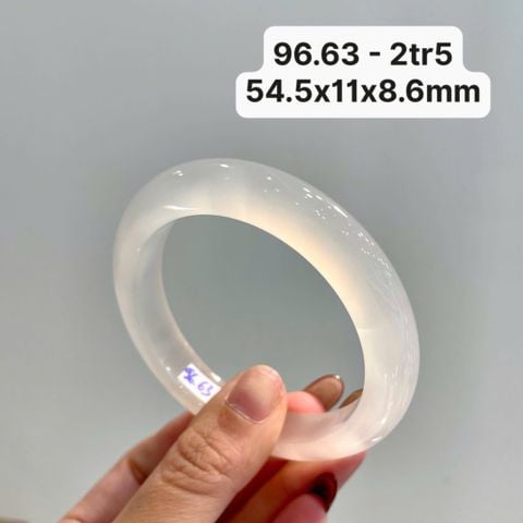 96.63 Vòng Ngọc Tuỷ Chalcedony Bạch Nguyệt Quang 54,5x11x8,6mm