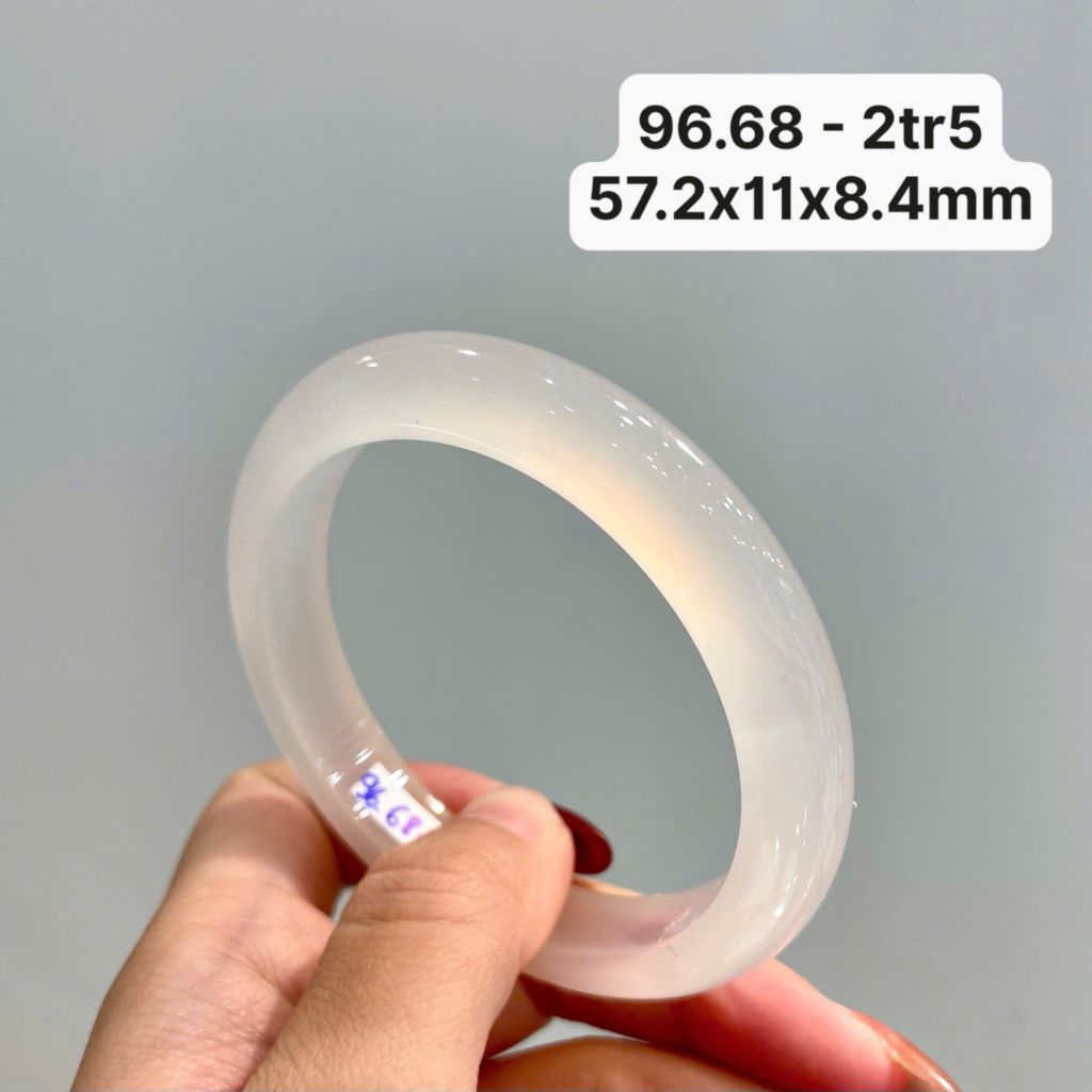 96.68 Vòng Ngọc Tuỷ Chalcedony Bạch Nguyệt Quang 57,2x11x8,4mm