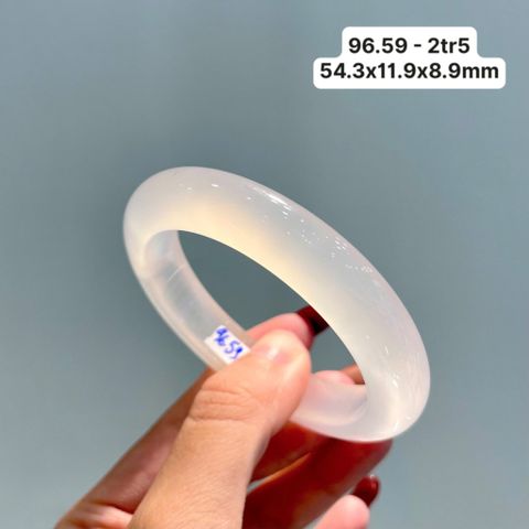 96.59 Vòng Ngọc Tuỷ Chalcedony Bạch Nguyệt Quang 54,3x11,9x8,9mm