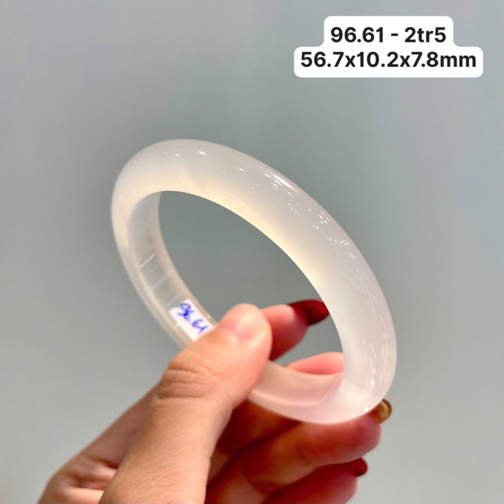 96.61 Vòng Ngọc Tuỷ Chalcedony Bạch Nguyệt Quang 56,7x10,2x7,8mm