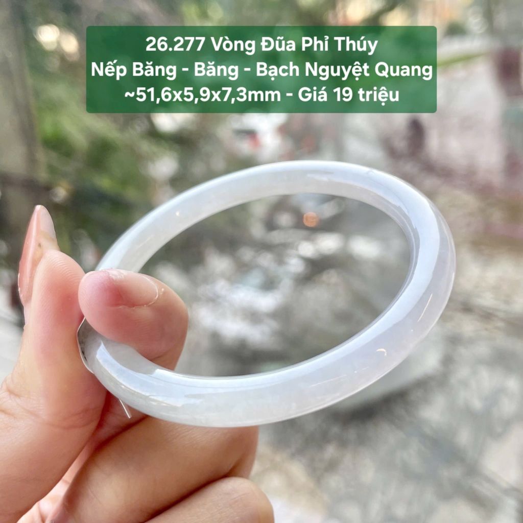 Vòng Đũa Phỉ Thuý Nếp Băng - Băng - Bạch Nguyệt Quang ~51,6x5,9x7,3mm 26.277