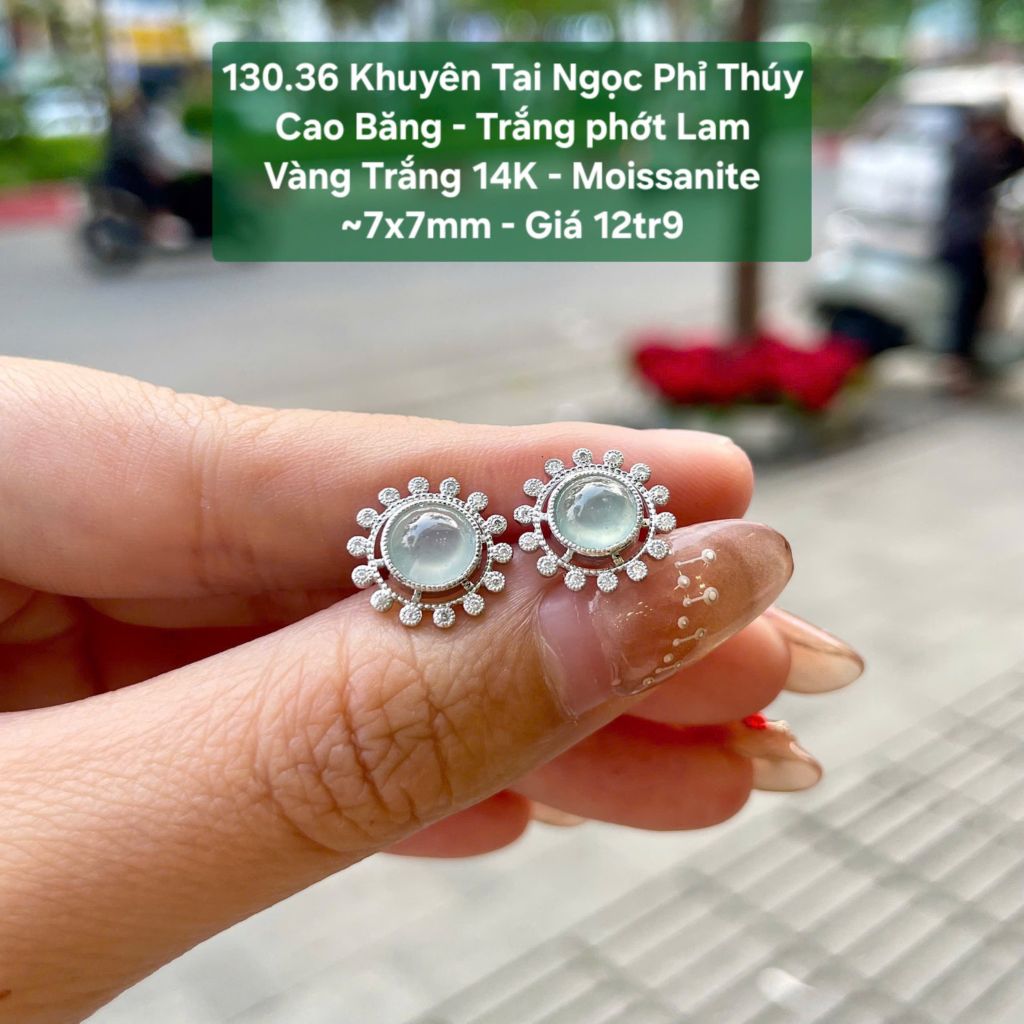 Khuyên Tai Ngọc Phỉ Thúy Cao Băng - Trắng phớt Lam VT14K - Moissanite ~7x7mm 130.36