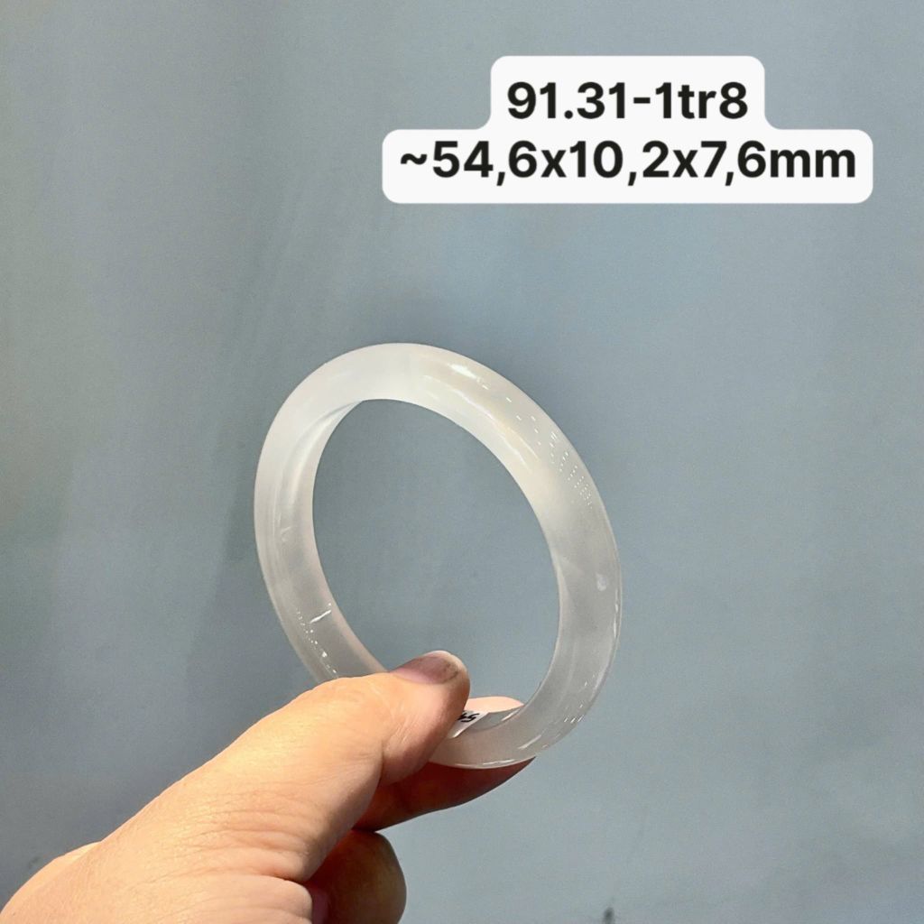 91.31 Vòng Ngọc Tuỷ Chalcedony Bạch Nguyệt Quang 54,6x10,2x7,6mm