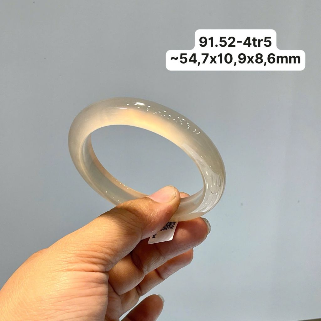 91.52 Vòng Ngọc Tuỷ Chalcedony Màu Khói  ~54,7x10,9x8,6mm