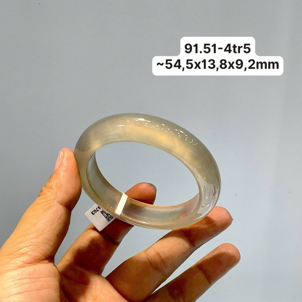 91.51 Vòng Ngọc Tuỷ Chalcedony Màu Khói  ~54,4x13,8x9,2mm