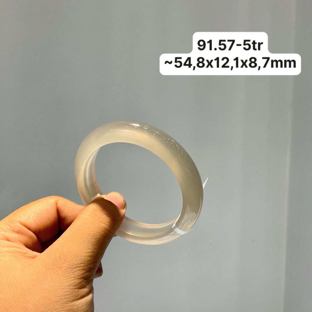 91.57 Vòng Ngọc Tuỷ Chalcedony Màu Khói  ~54,8x12,1x8,7mm