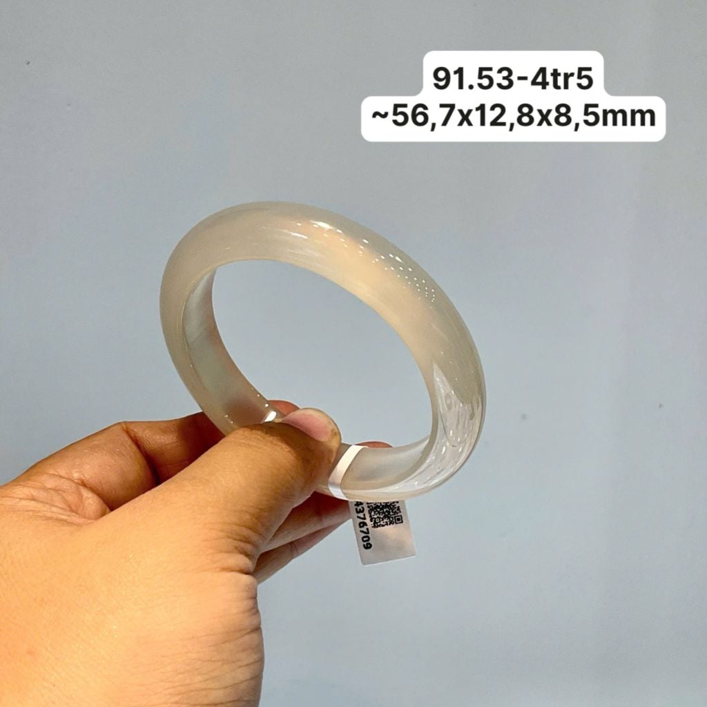 91.53 Vòng Ngọc Tuỷ Chalcedony Bạch Nguyệt Quang ~56,7x12,8x8,5mm