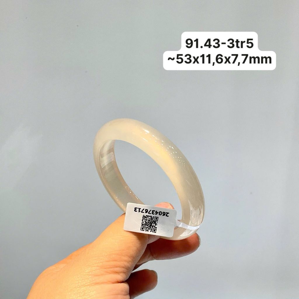 91.43 Vòng Ngọc Tuỷ Chalcedony Bạch Nguyệt Quang ~ 53x11.6x7.7mm