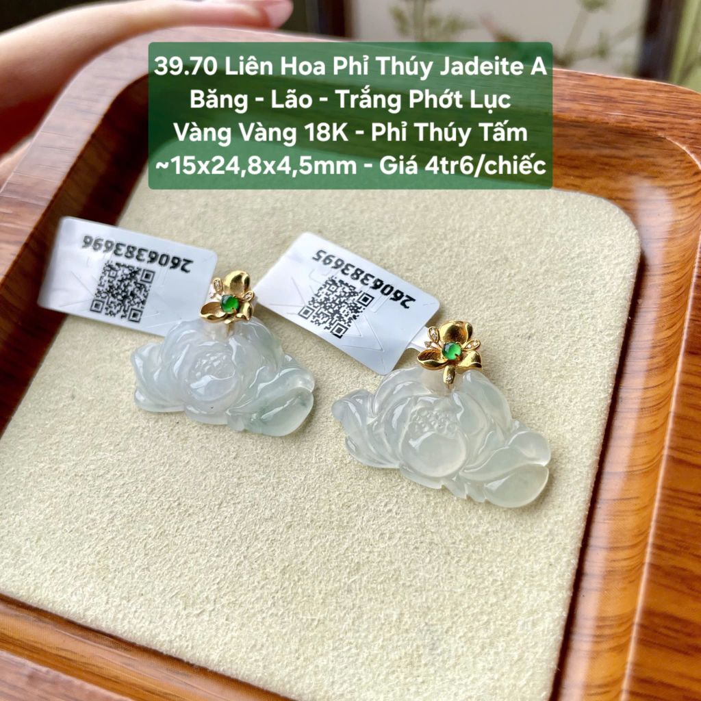 39.70 Liên Hoa Phỉ Thuý Jadeite A - Băng - Lão - Trắng Phớt Lục VV18K - Phỉ Thuý Tấm ~15x24,8x4,5mm
