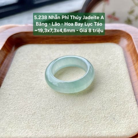 5.238 Nhẫn Phỉ Thuý Jadeite A - Băng - Lão - Hoa Bay Lục Táo ~19,3x7,3x4,6mm