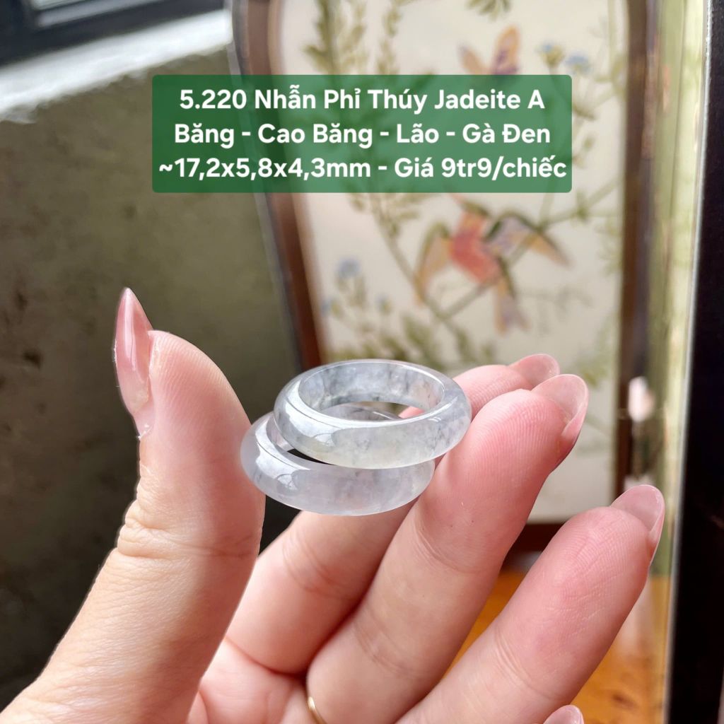 5.220 Nhẫn Phỉ Thuý Jadeite A - Băng - Cao Băng - Lão - Gà Đen ~17,2x5,8x4,3mm