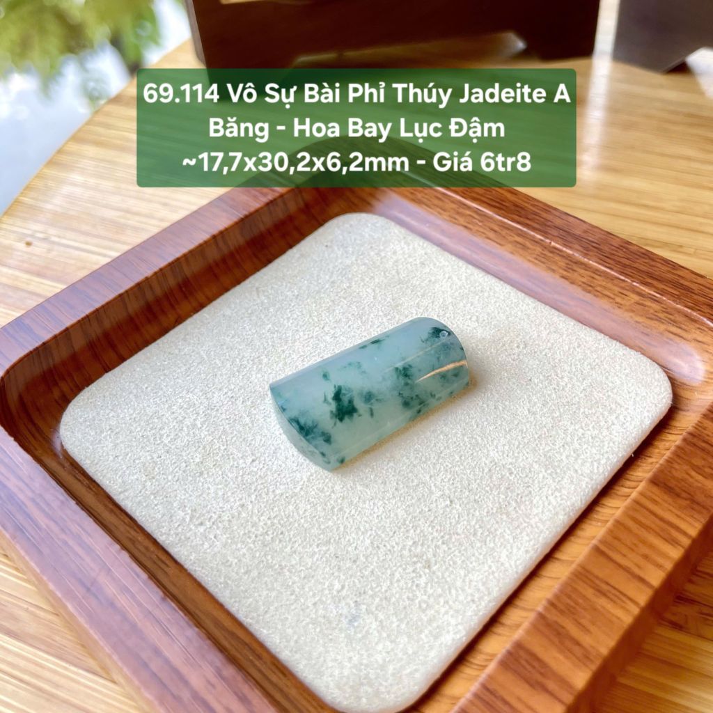 69.114 Vô Sự Bài Phỉ Thuý Jadeite A -  Băng  - Hoa Bay Lục Đậm ~17,7x30,2x6,2mm