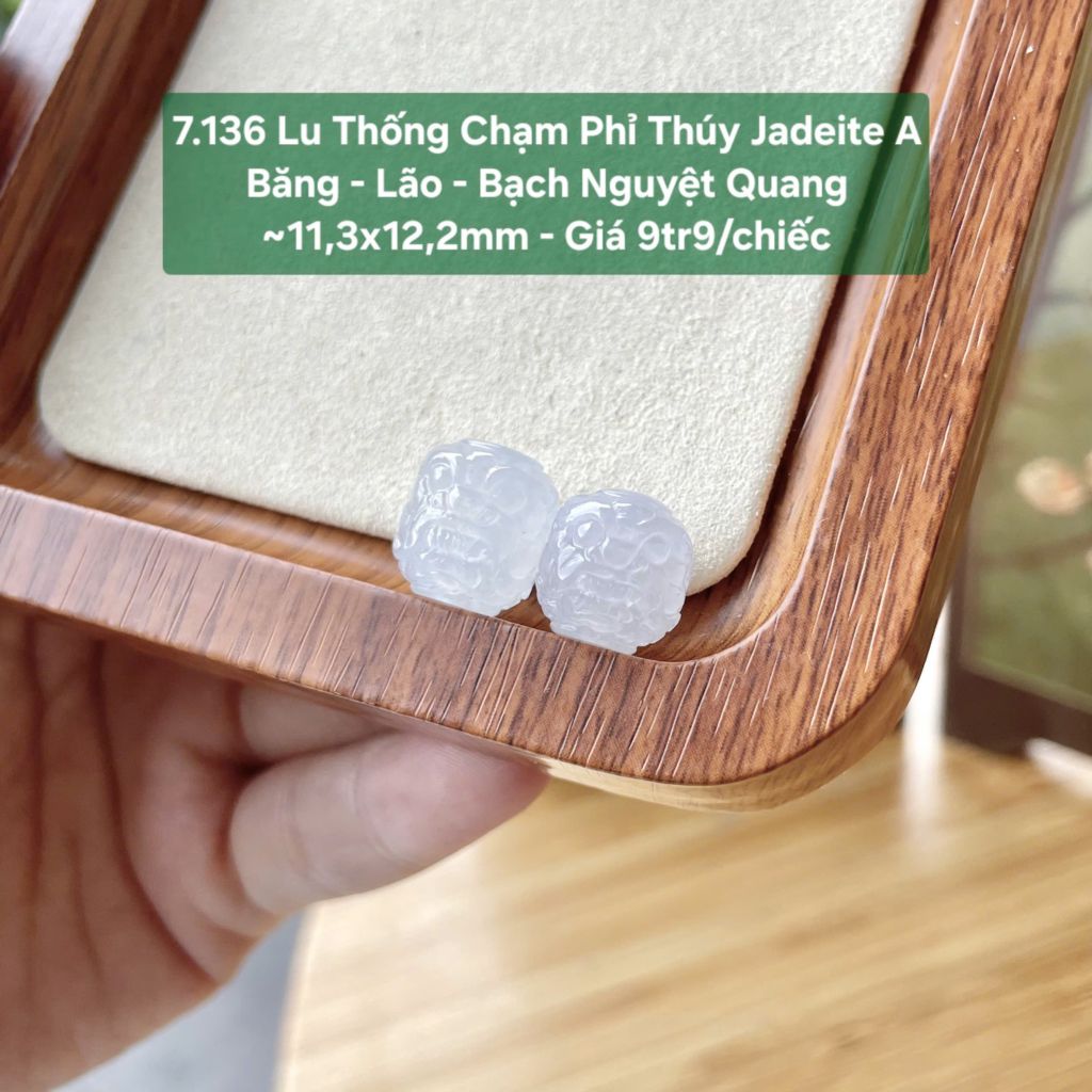 7.136 Lu Thống Chạm Phỉ Thuý Jadeite A - Băng - Lão - Bạch Nguyệt Quang ~11,3x12,2mm