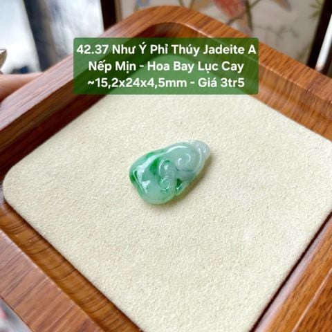 42.37 Như Ý Phỉ Thuý Jadeite A - Nếp Mịn -  Hoa Bay Lục Cay ~15,2x24x4,5mm